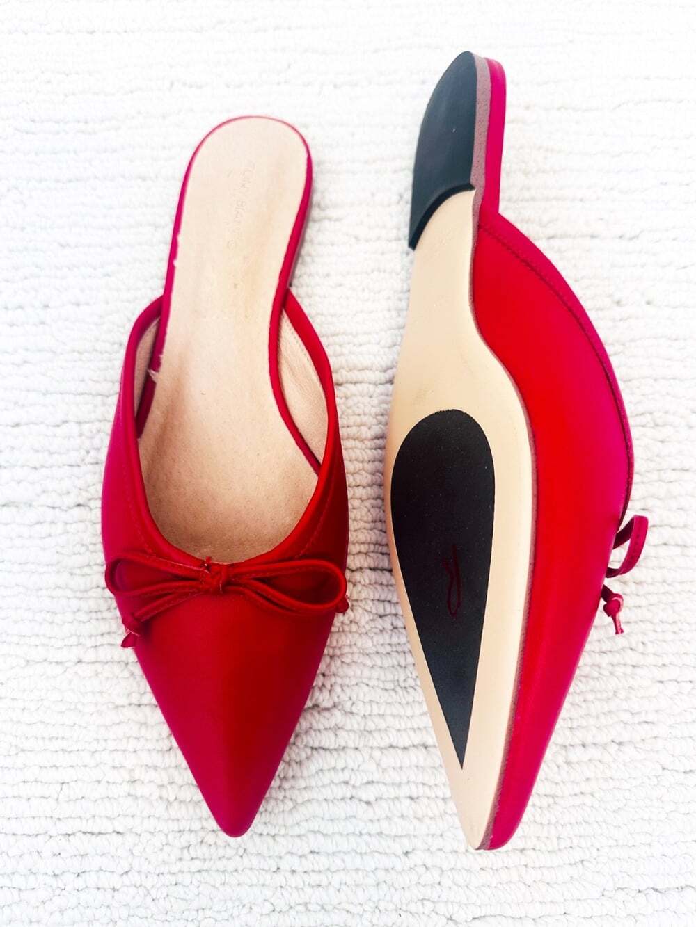 TONY BIANCO NWOB Javelin Sz 8 Red Pointed Mules Shoes Classic Designer Coquette